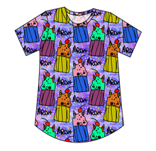 Load image into Gallery viewer, Junipers Cat Treats Ladies&#39; Relaxed Tee