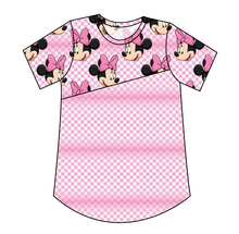 Load image into Gallery viewer, Minnie Check Kids&#39; Relaxed Tee