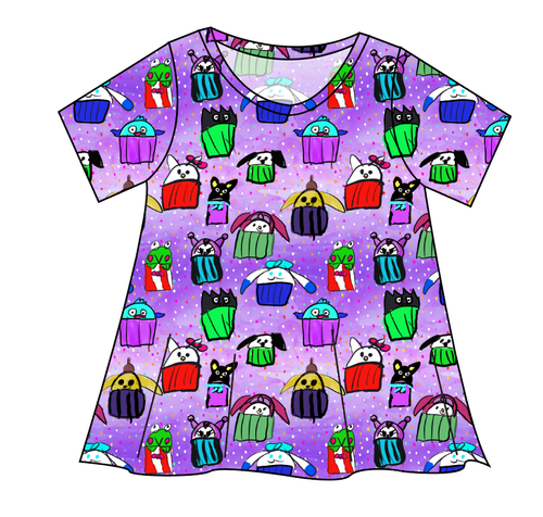 Junipers Cupcake Friends Ladies' Swing Tee