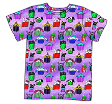 Load image into Gallery viewer, Junipers Cupcake Friends Mens&#39; Tee