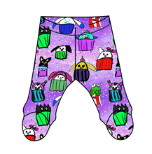 Load image into Gallery viewer, Junipers Cupcake Friends Newborn Footed Pants