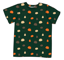 Load image into Gallery viewer, Pumpkins on Pine Mens&#39; Tee