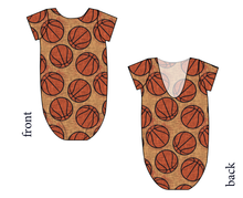 Load image into Gallery viewer, Basketballs Leo