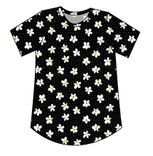 Load image into Gallery viewer, Daisy Dots Kids' Relaxed Tee