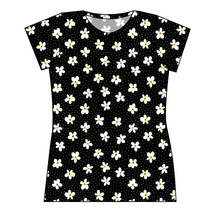 Load image into Gallery viewer, Daisy Dots Ladies' Basic Tee
