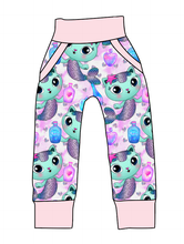 Load image into Gallery viewer, Mercat Beanpole Pants And Shorts