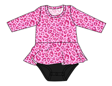 Load image into Gallery viewer, Pink Glitter Leopard Peplum Top