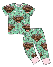 Load image into Gallery viewer, Highland Cows Basic Loungewear Set