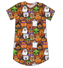 Load image into Gallery viewer, Retro Spooky Snacks Ladies' T-Shirt Dress