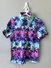 Load image into Gallery viewer, Classic Kids Button Down Shirt
