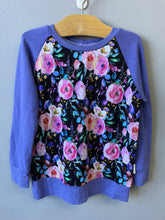 Load image into Gallery viewer, RTS Lovely Floral Classic Crew