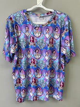 Load image into Gallery viewer, RTS We Are Hunters Cropped Basic Tee