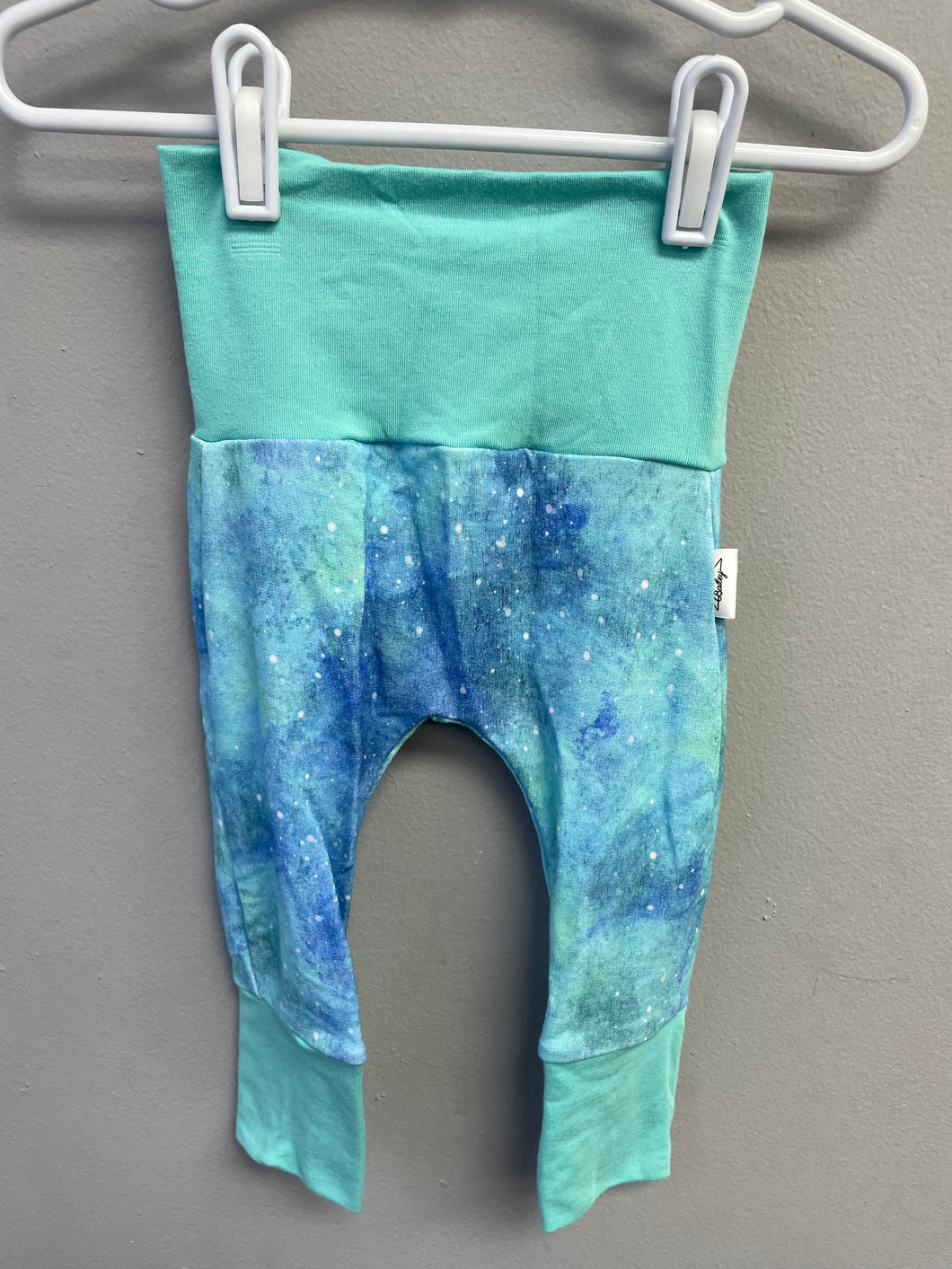 RTS Freezing Flurries Grow With Me Pants