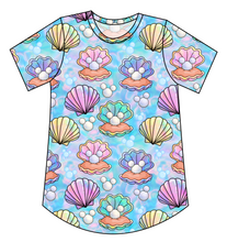 Load image into Gallery viewer, Pearly Mouse Ears Kids' Relaxed Tee