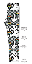 Load image into Gallery viewer, Mickey Love Signs Basic Leggings