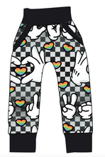 Load image into Gallery viewer, Mickey Love Signs Beanpole Pants And Shorts
